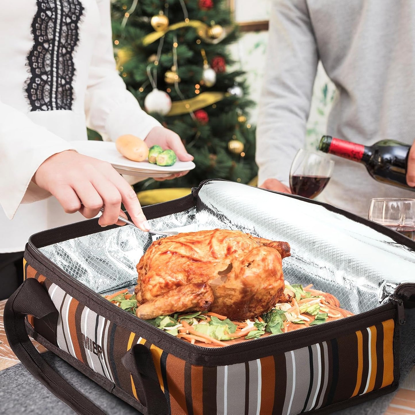 MIER Insulated Casserole Carrier for Hot or Cold Food Thermal Food Carrier Bag for Lasagna Potluck Parties Picnic Cookouts, Fits 9"x13" Baking Dish/Foil Pan, Red