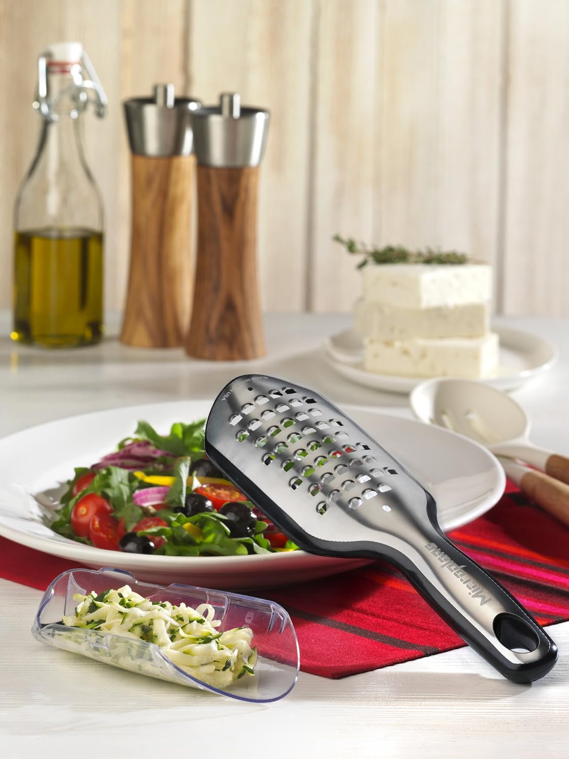 Microplane Elite Series Grater (Ribbon, Red)