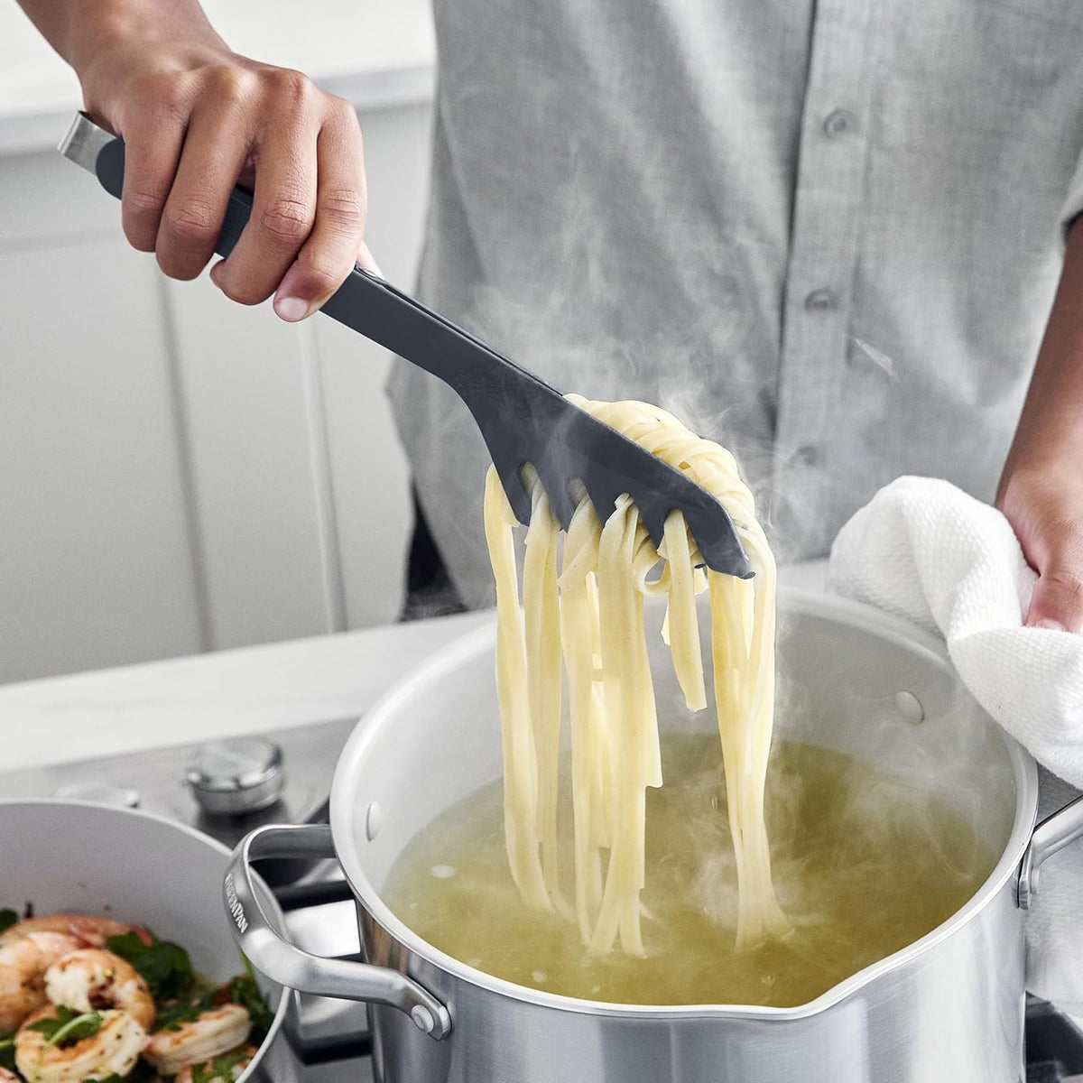 GreenPan Silicone Locking Pasta Tongs, Cooking Grilling Serving, Salad, Kitchen Utensil, Flexible Rubber PFAS-Free Ceramic Nonstick Cookware, Steel Core, Heat-Resistant, Dishwasher Safe, Gray