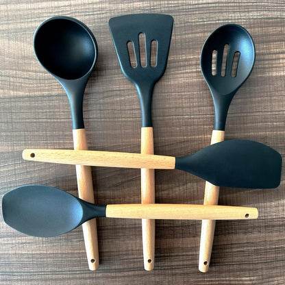 Kitchen Cooking Utensils Set, 6Pcs Silicone Kitchen Utensils Set Spatula Spoon Soup Ladle Turner, Heat Resistant Wooden Handle Silicone Cooking Gadgets for Nonstick Cookware & Baking BPA FREE