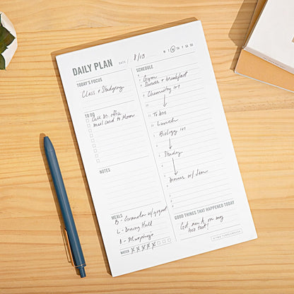 Meal Planning Notepad - What's for Dinner Weekly Meal Planner and Grocery List Magnet Pad with Tear-Off Shopping List - Family Dinner Menu for Fridge & Meal Prep - 6x9” - 50 Sheets