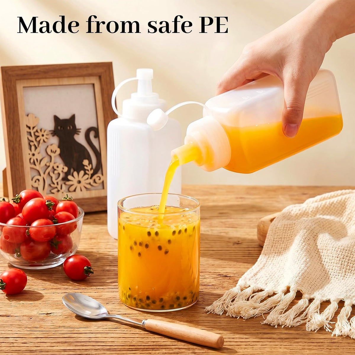 Large Squeeze Bottles for Sauces, 600ML/20oz Wide Mouth Salsa Dispenser Bottle with Lid, Square Condiment Squeeze Bottles for Mayo BBQ Tomato Salad Sauce Spaghetti Pasta Sauce Bottle