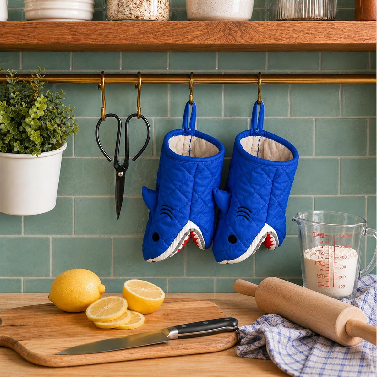 Funny Shark Oven Mitts Set of 2 - Cute Quilted Cotton Heat Resistant Gloves, Novelty Kitchen Accessories for Baking & Cooking, Fun Gift for Bakers, Animal Lovers