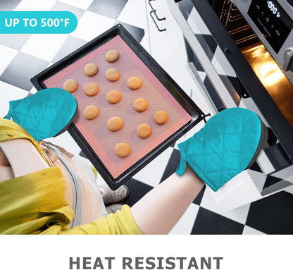1 Pair Short Oven Mitts - Silicone Kitchen Oven Gloves High Heat Resistant 500℉, Mini Oven Mits with Non-Slip Grip Surfaces and Hanging Loop for BBQ, Baking, Cooking and Grilling (Black)