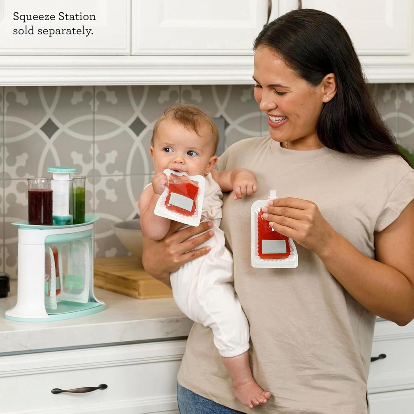 Infantino Squeeze Station for Homemade Baby Food, Pouch Filling Station for Puree Food for Babies and Toddlers, Dishwasher Safe and BPA-Free