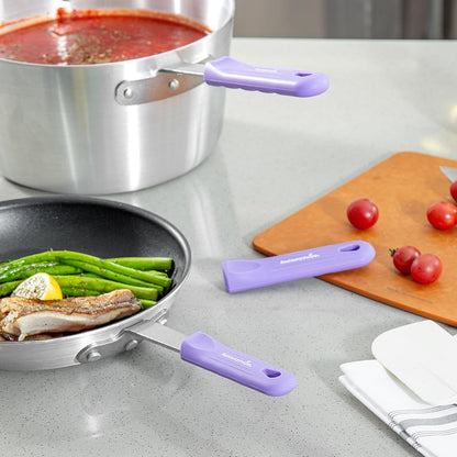 Restaurantware Silicone Pan Handle Cover Set 1-Count Heat-Resistant Removable Pan Handle Grips, Ergonomic Non-Slip Green Handle Protectors for Fry Pans and Sauce Pans