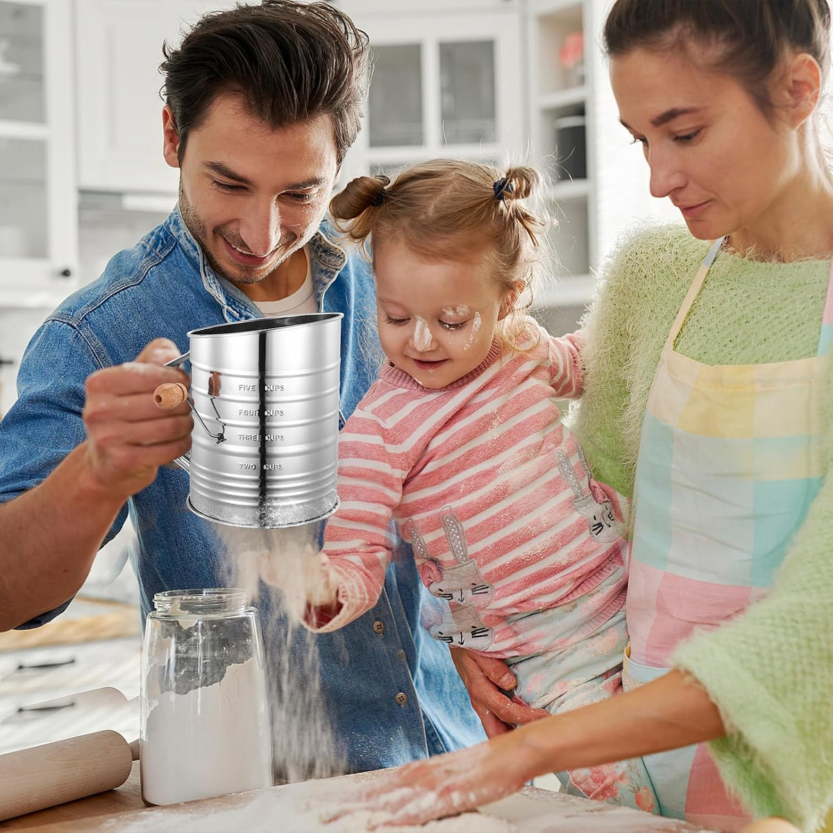 Electric Flour Sifter, 4 Cup Battery Operated Handheld Sifter for Baking