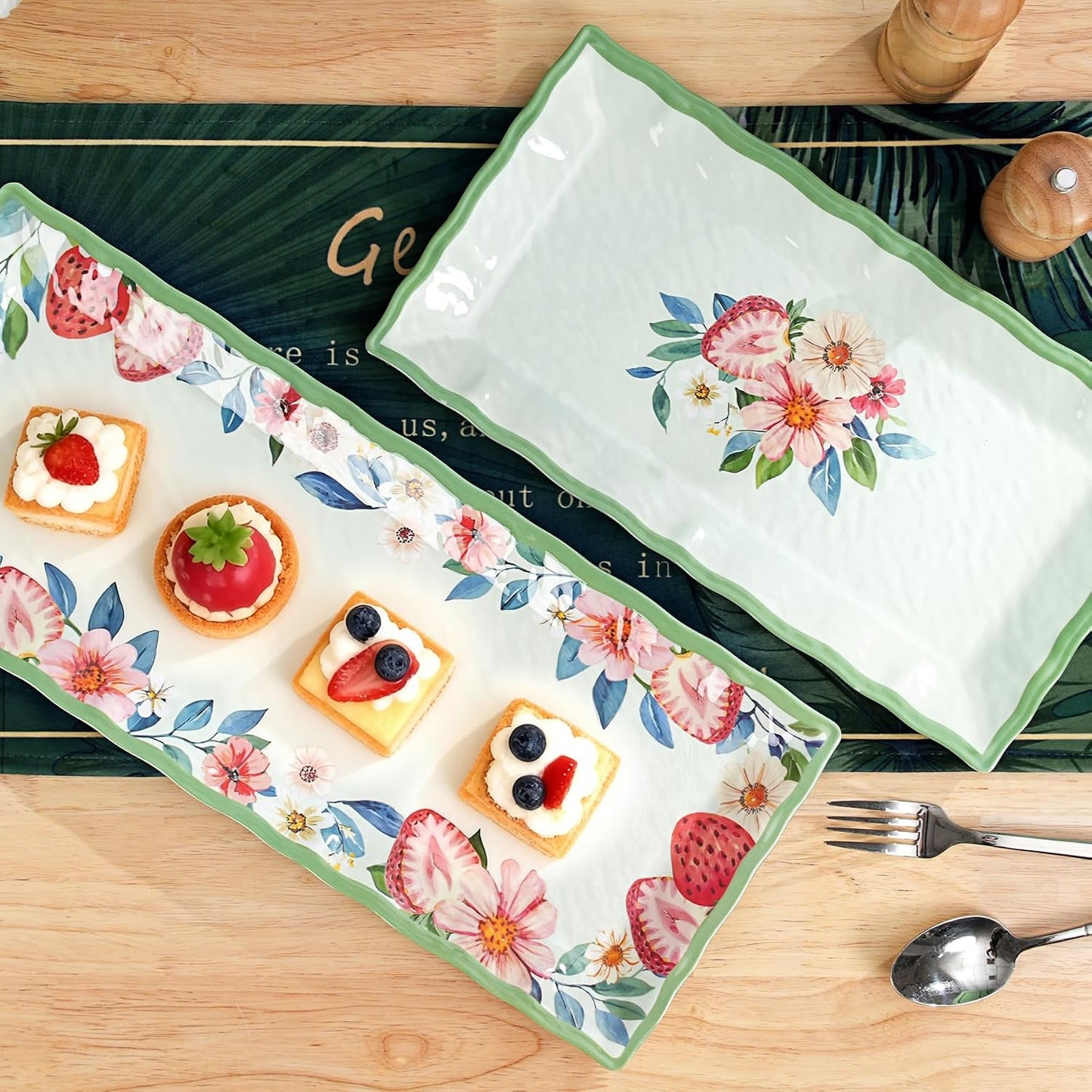 2 pcs Melamine Tray Set with Strawberry Design, 19 Inch and 14.5 Inch Large Serving Plates, Unbreakable Dinnerware for RV, Camping, Party, Easy Clean