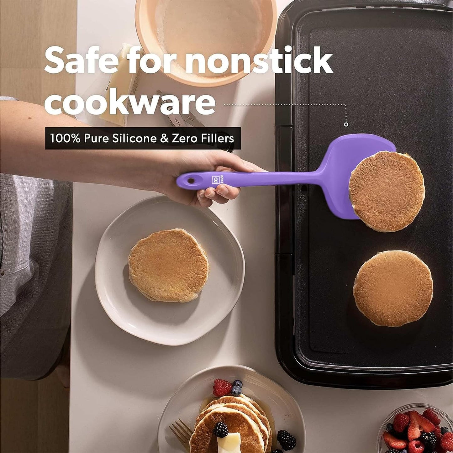 DI ORO Silicone Turner Spatula Set - Kitchen Spatulas for Nonstick Cookware - Cooking Utensils for Flipping Eggs & Pancakes - 600°F Heat-Resistant BPA Free Turners - Dishwasher Safe (4pc, Black)