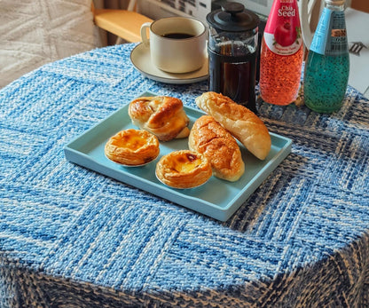 White Serving Tray (13.5 x 9.6 inch) for Serving Accessory, Elegant & Stackable Plastic Tray for Spa, Coffee, Drinks, Tea, Bar, Party, Seasoning, Perfume and Display Use.