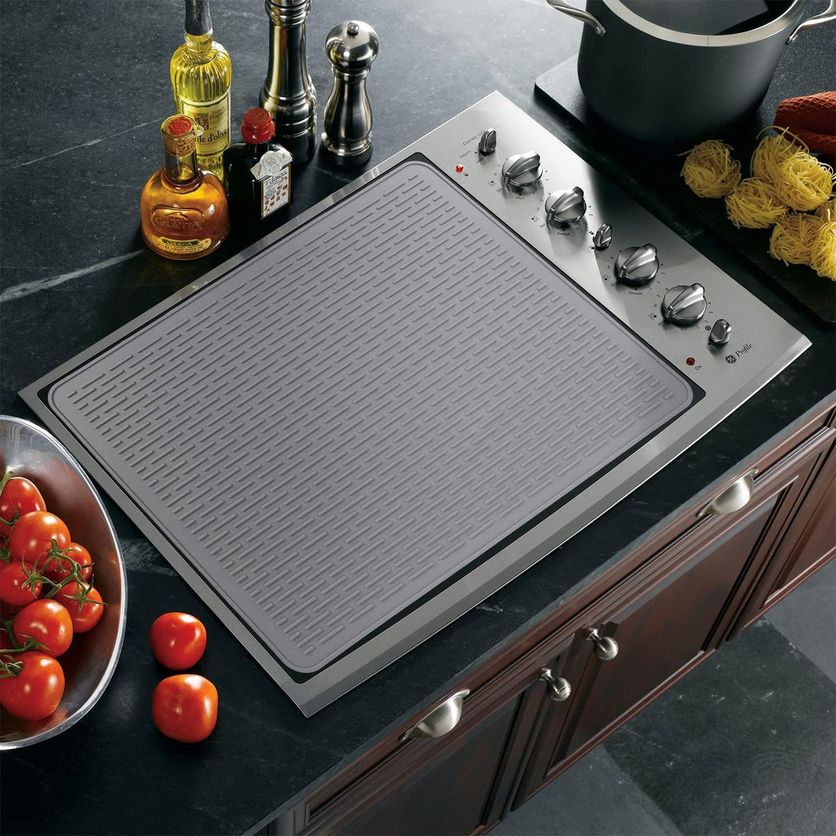 YUHFERA Stove Top Cover for Electric Stove - Silicone Stove Mat for Glass Top, Glass Cooktop Protector For Kitchen,Multi-functional Oven Covers for Electric Stove (Black,28 x 20)