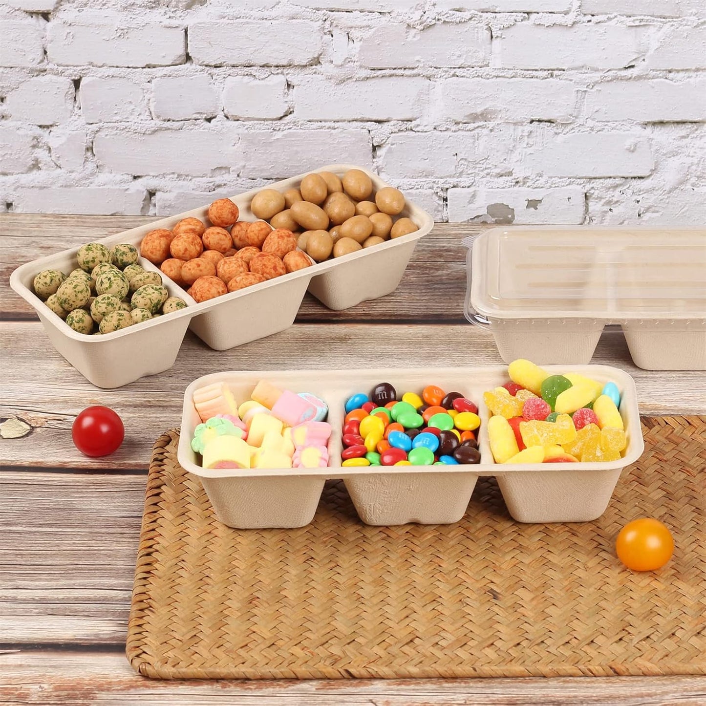 disposable bowls 18 oz 3 compartments with lids Plant Fiber 50 Pack