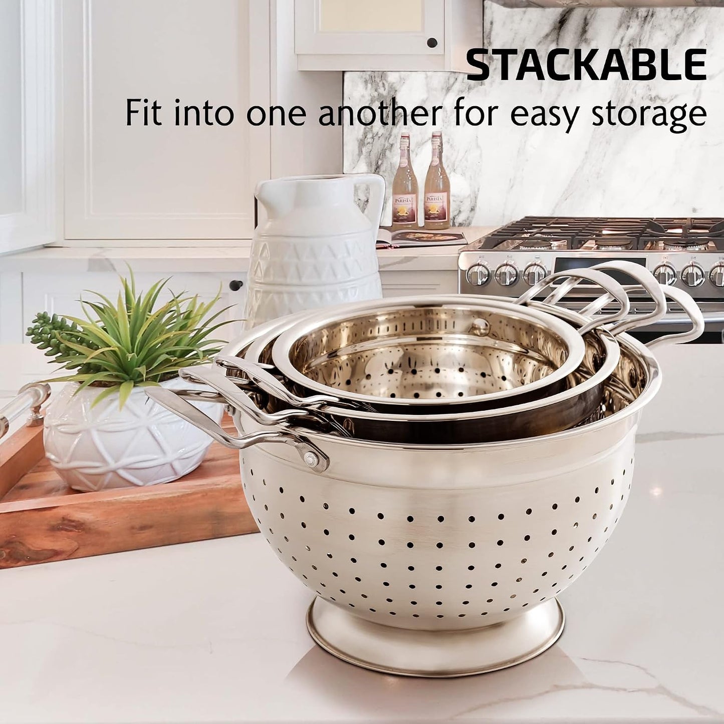 OVENTE Mixing Bowl Set with Lids, 3-Piece Stainless Steel Nesting Bowls for Easy Food Storage, Stackable Design, Kitchen Essential for Baking, Cooking and Prepping, Size 5, 3.5, 1.5QT, Silver BM46333S