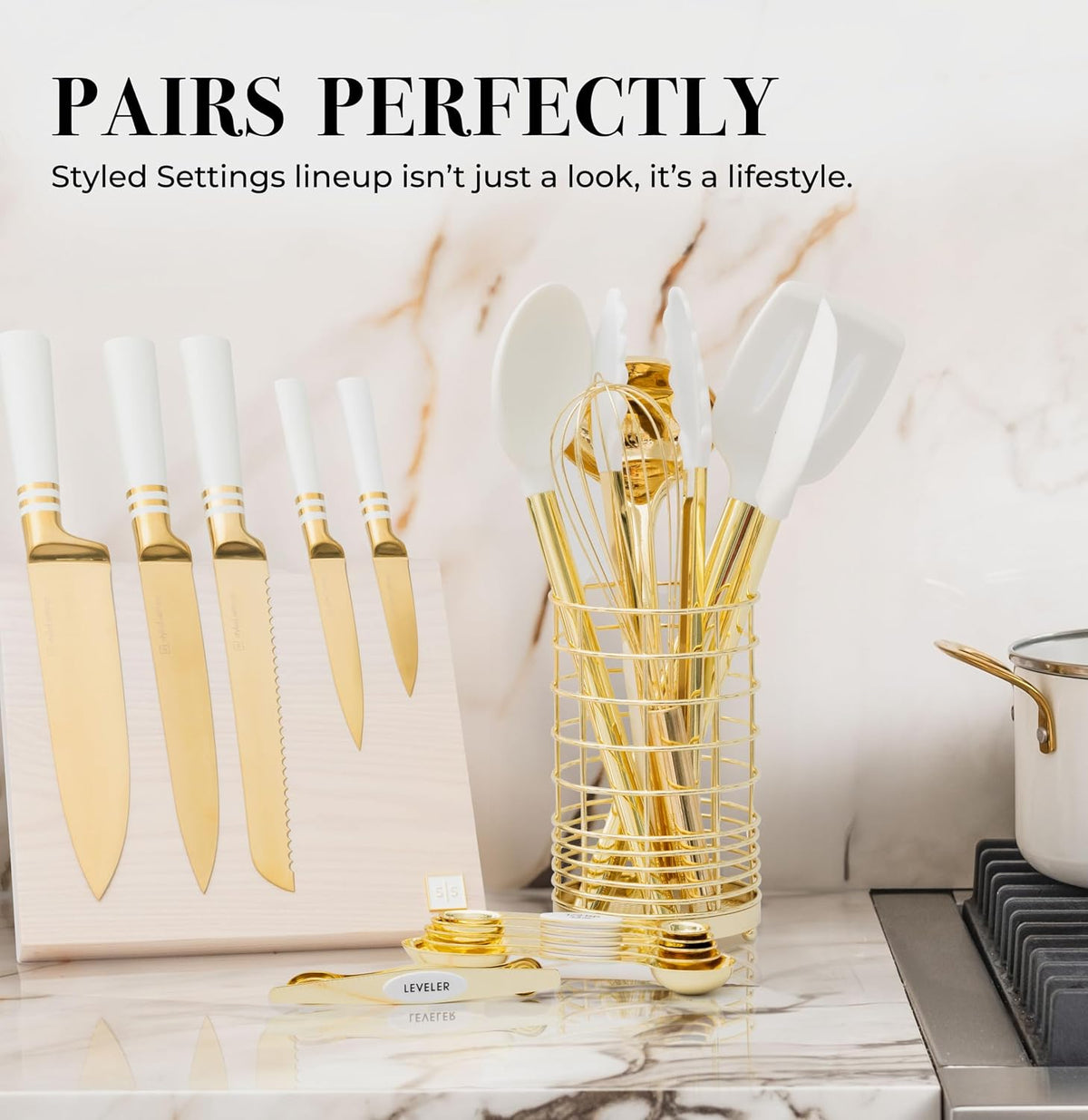 Styled Settings Magnetic Measuring Spoons Set, Gold