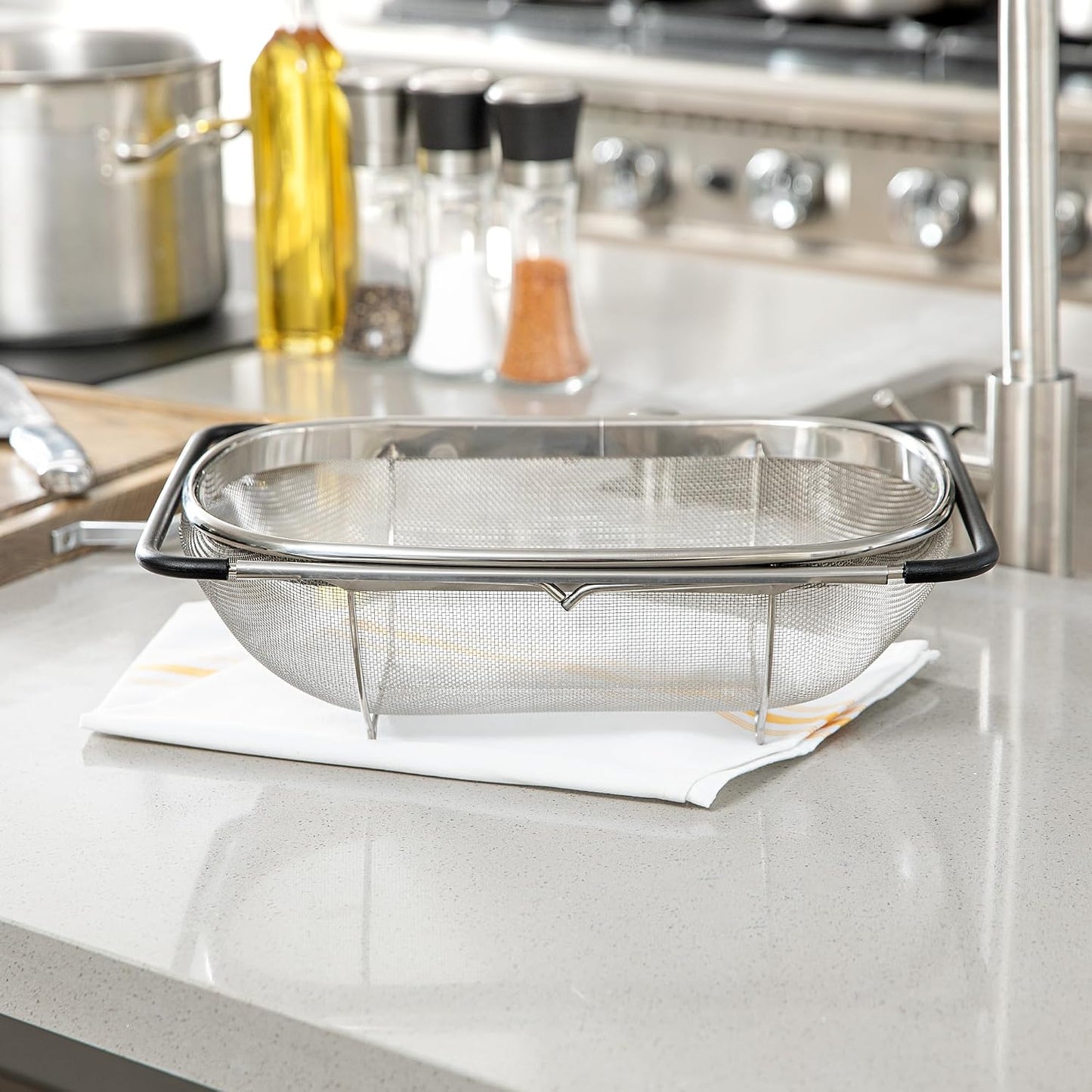 Restaurantware 6 qt Stainless Steel Over The Sink Colander
