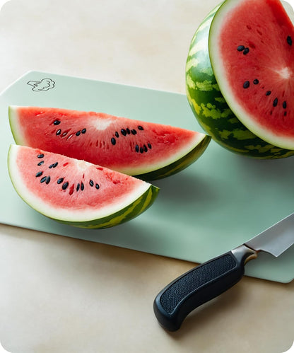 Cutting Boards for Kitchen, Plastic Cutting Board, Dishwasher Safe Cutting Boards with Juice Grooves for Meat, Veggies, Fruits, Easy Grip Handle, Serveware Accessories (Gray)