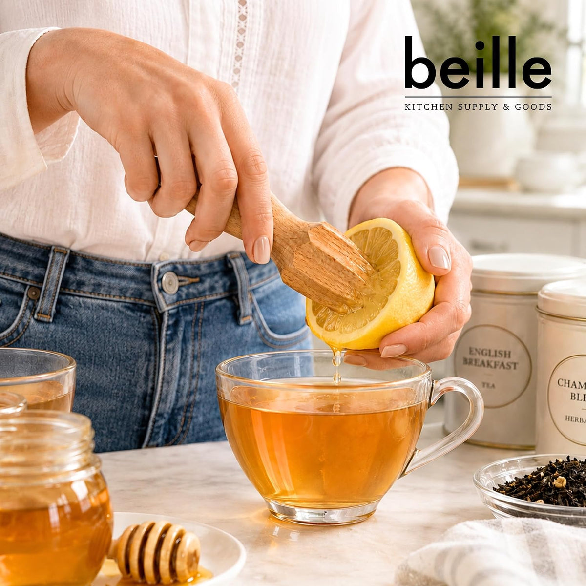 Beille Natural Beechwood Handheld Citrus Reamer, 6.5 Inches