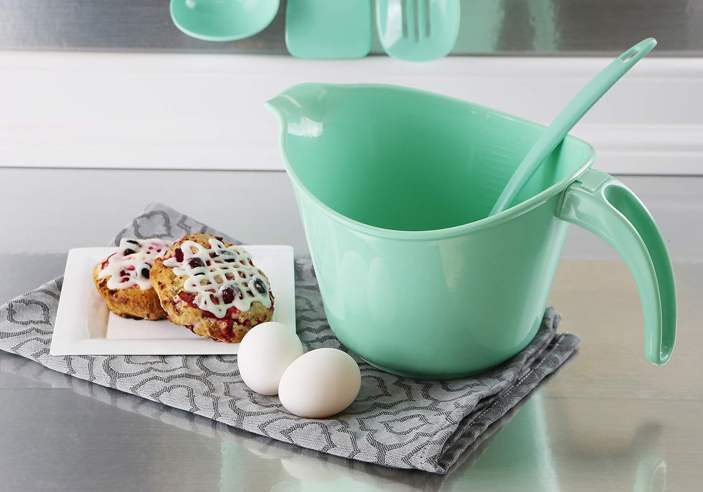 Reston Lloyd, Batter Bowl With Pour Spout, Non-Slip Base, Erogonomic Space Saving Detachable Handle, 2 QT Heavy Duty BPA-Free Microwave & Dishwasher Safe, Plum