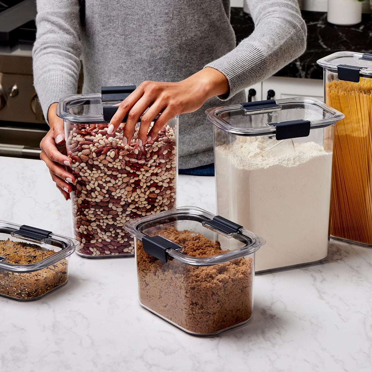 Rubbermaid Brilliance Pantry Airtight Food Storage Container, BPA-Free 7.8 Cup, Ideal for Brown Sugar - Efficient, Leak-Proof and Dishwasher-safe