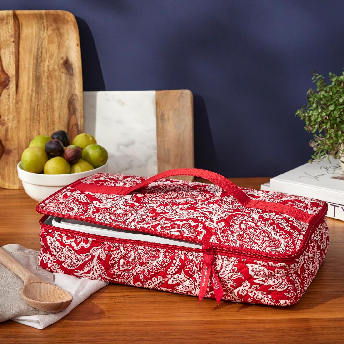 Vera Bradley Women's Cotton Heat Resistant Casserole Carrier