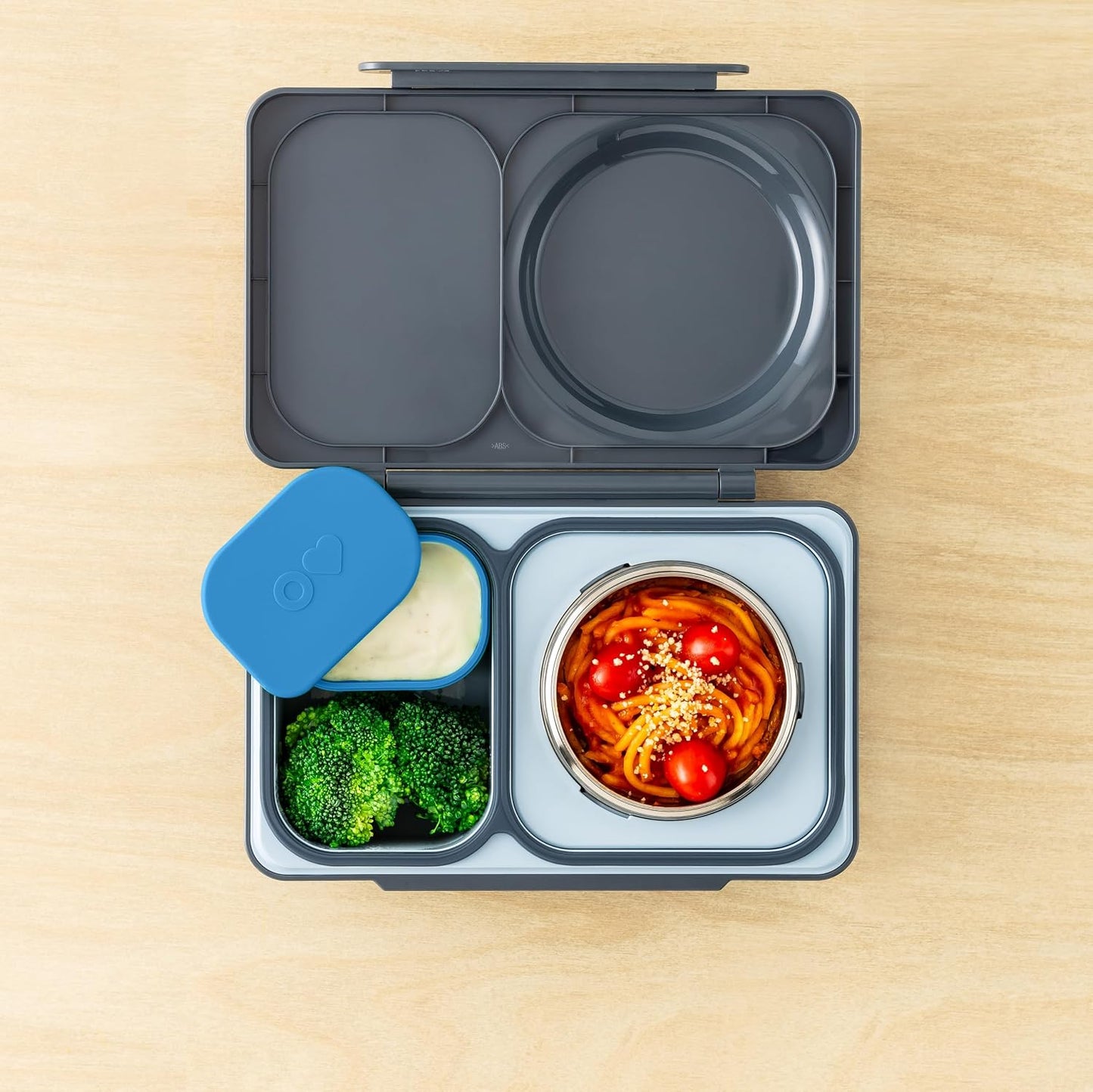 OmieBox (2 pack) Leakproof Dips Containers To Go, Salad Dressing Container, Condiment Container with Lids - Food Safe Silicone - 4 ounces (Blue/Lime)