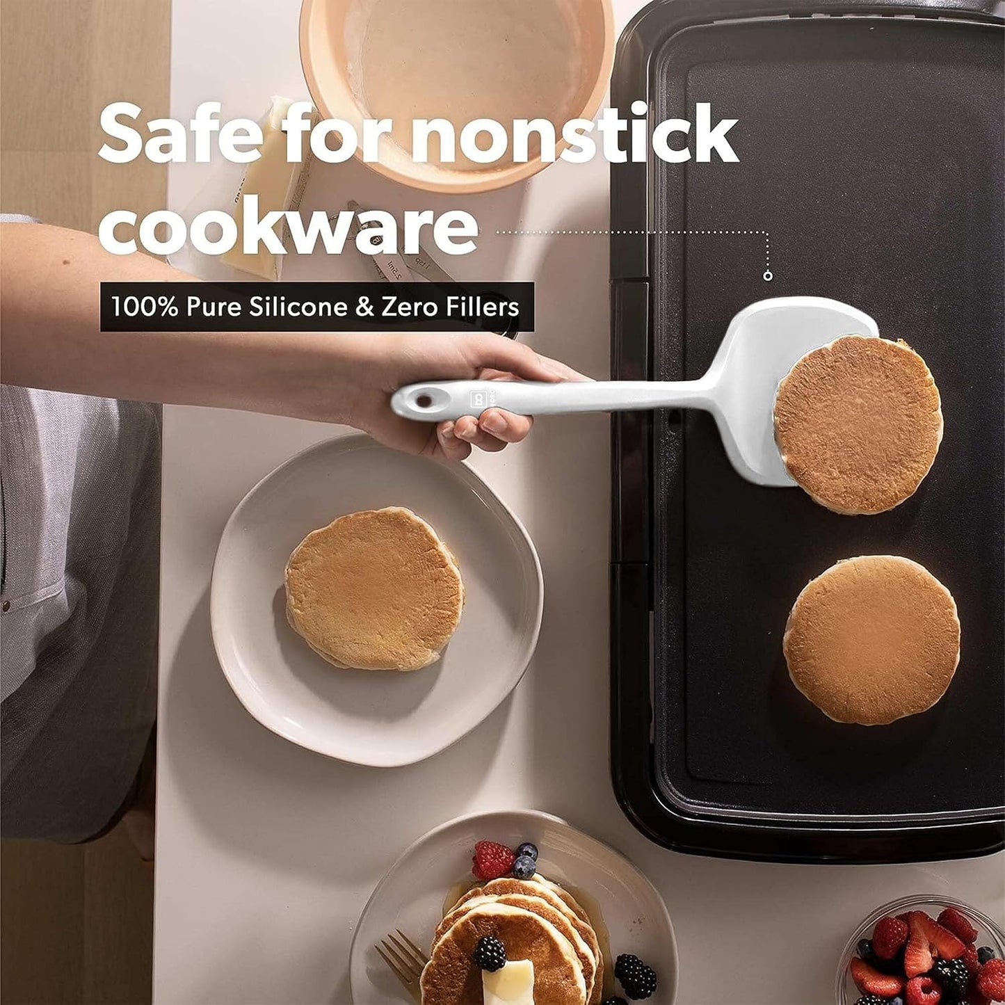 DI ORO Silicone Turner Spatula Set - Kitchen Spatulas for Nonstick Cookware - Cooking Utensils for Flipping Eggs & Pancakes - 600°F Heat-Resistant BPA Free Turners - Dishwasher Safe (4pc, Black)