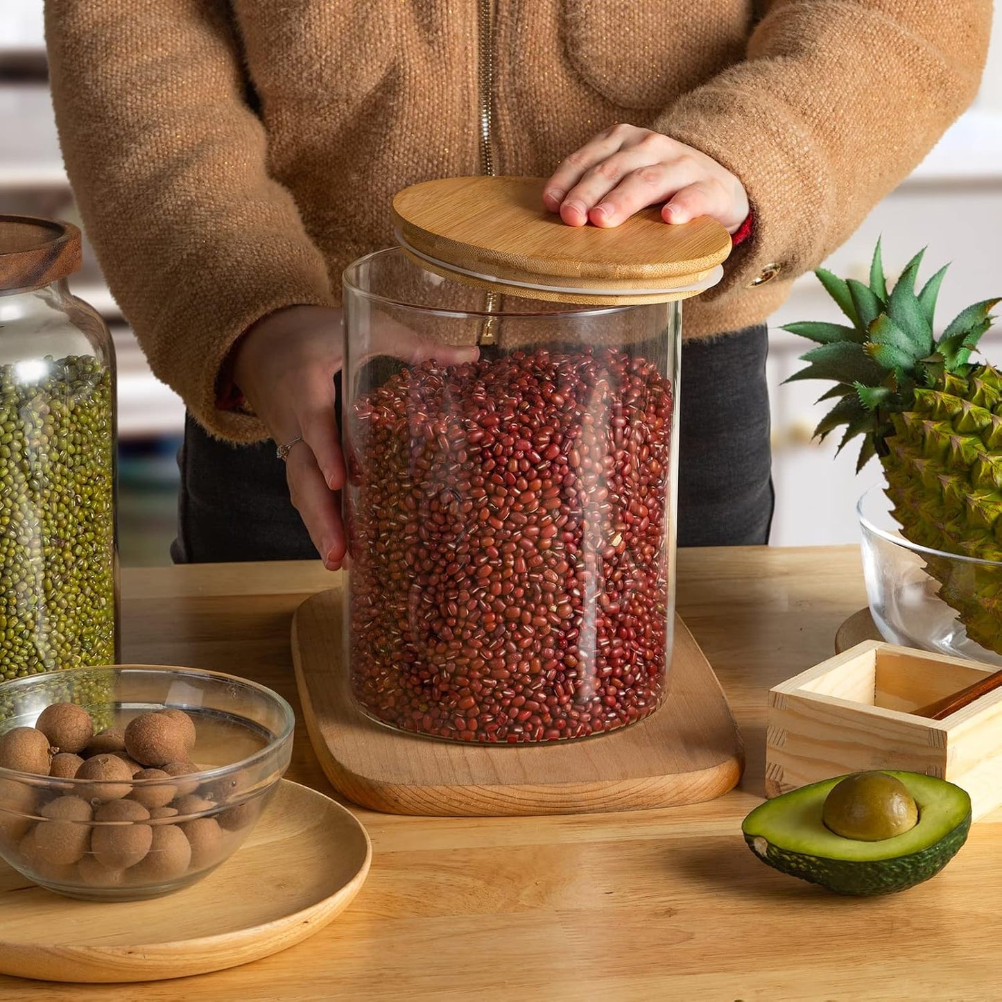 Glass Food Storage Jars 37 oz Set of 6,Glass Storage Containers Clear Glass Food Canister with Bamboo Lid Airtight For Serving Tea, Coffee, Flour, Sugar, Candy, Cookie, Spice and More (Square)