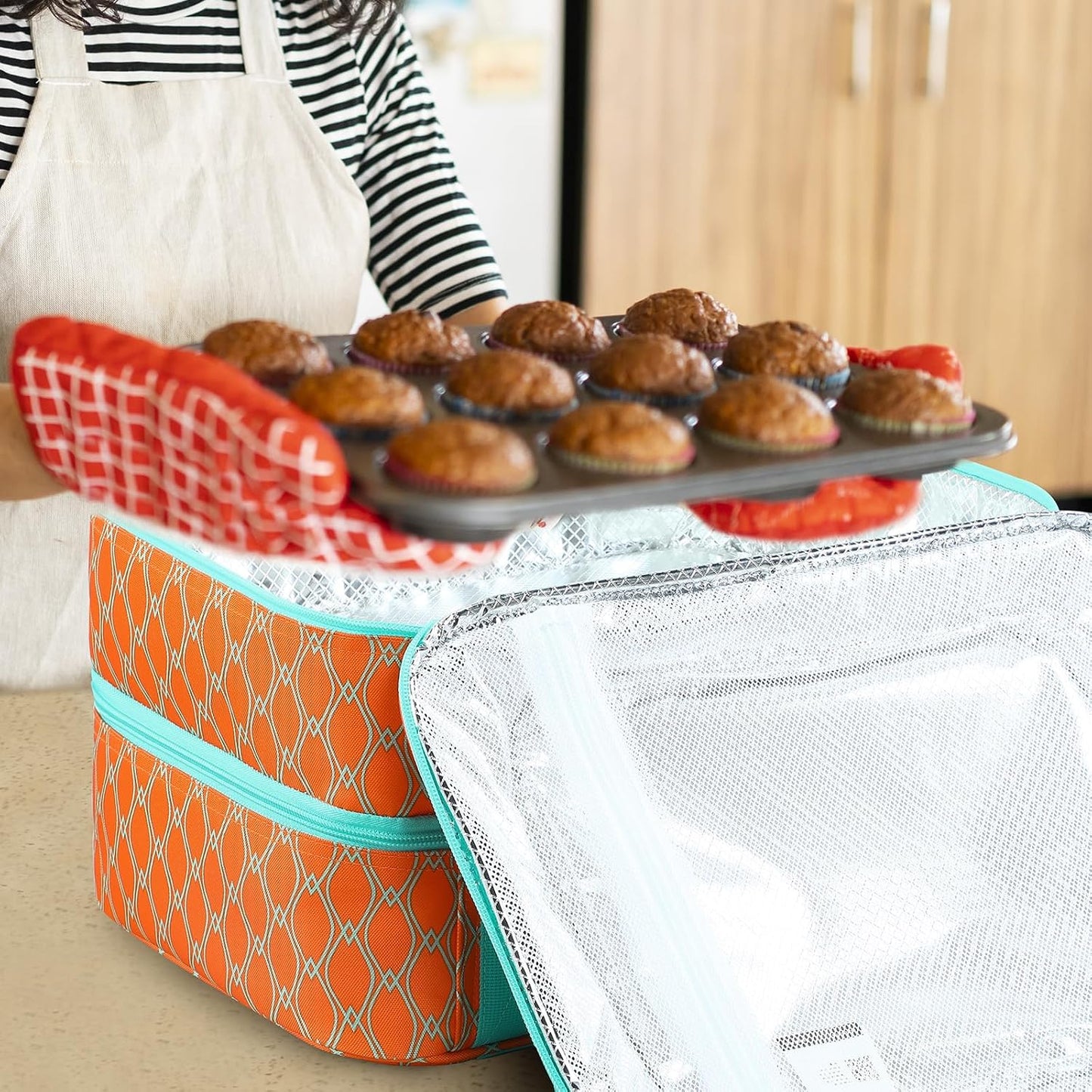 MIER Insulated Casserole Carrier for Hot or Cold Food Thermal Food Carrier Bag for Lasagna Potluck Parties Picnic Cookouts, Fits 9"x13" Baking Dish/Foil Pan, Red