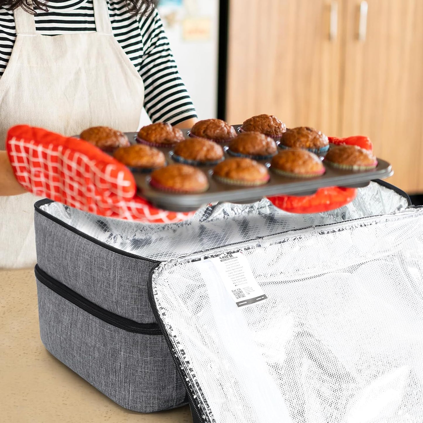 MIER Insulated Casserole Carrier for Hot or Cold Food Thermal Food Carrier Bag for Lasagna Potluck Parties Picnic Cookouts, Fits 9"x13" Baking Dish/Foil Pan, Red