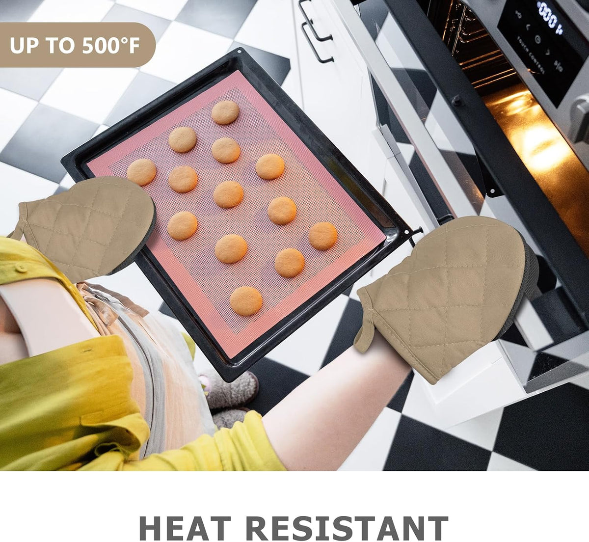 1 Pair Short Oven Mitts - Silicone Kitchen Oven Gloves High Heat Resistant 500℉, Mini Oven Mits with Non-Slip Grip Surfaces and Hanging Loop for BBQ, Baking, Cooking and Grilling (Black)