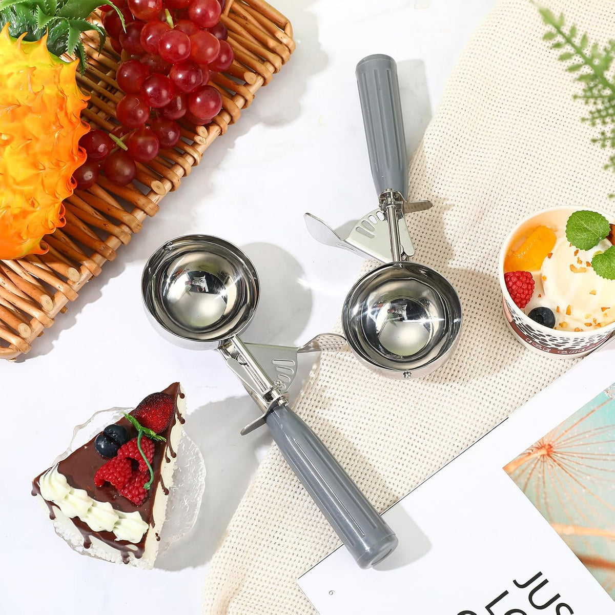 Reallnaive Ice Cream Scooper with Trigger, 4 oz, Gray