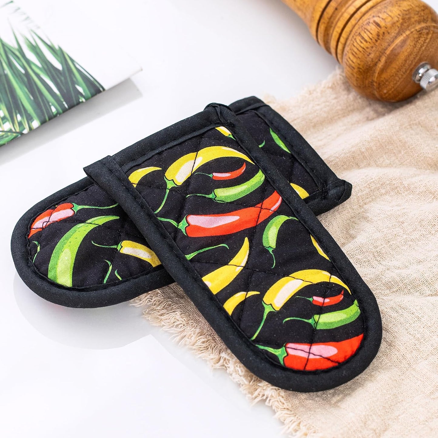 Cast Iron Skillet Handle Covers,Pot Handle Covers Heat Resistant,Pot Holders for Kitchen Heat Resistant,Machine Washable Handle Mitts 2 PCS(Striped)