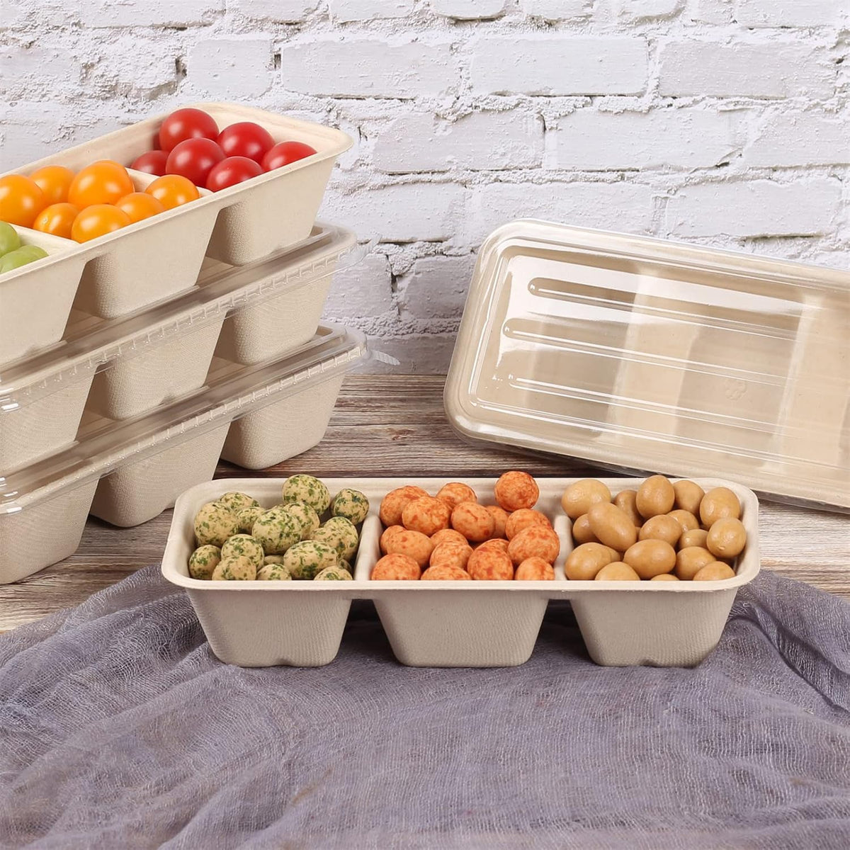 disposable bowls 18 oz 3 compartments with lids Plant Fiber 50 Pack