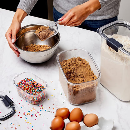Rubbermaid Brilliance Pantry Airtight Food Storage Container, BPA-Free 7.8 Cup, Ideal for Brown Sugar - Efficient, Leak-Proof and Dishwasher-safe