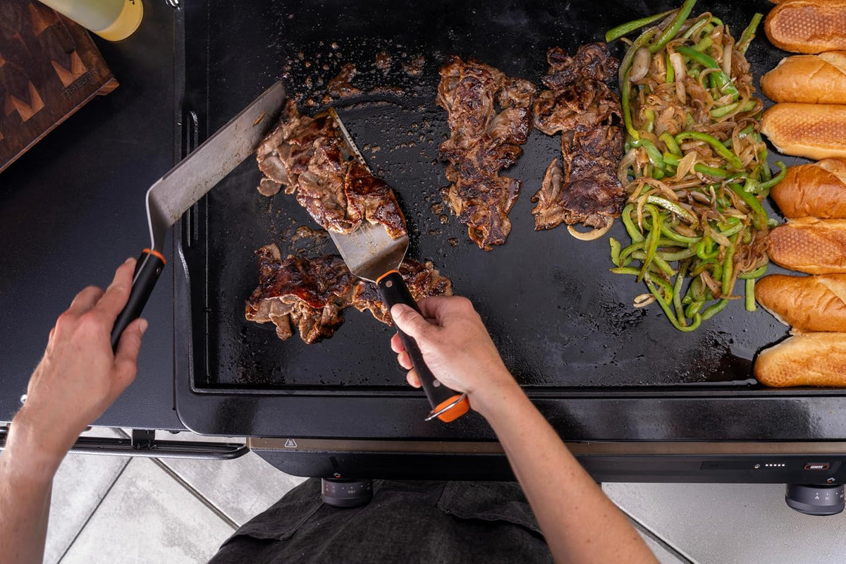 Traeger Grills Flat Top Spatula 2-Pack, Stainless Steel, Dishwasher-Safe