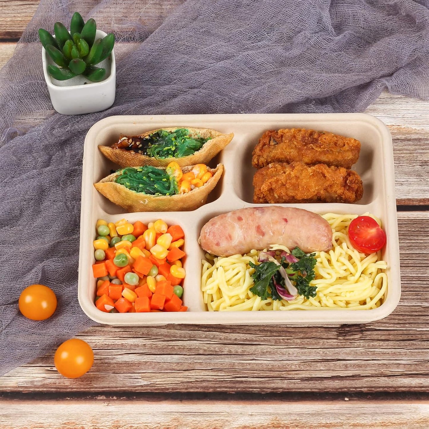 23 oz 3 Compartments disposable plates with Lids Plant Fiber 50 Pack