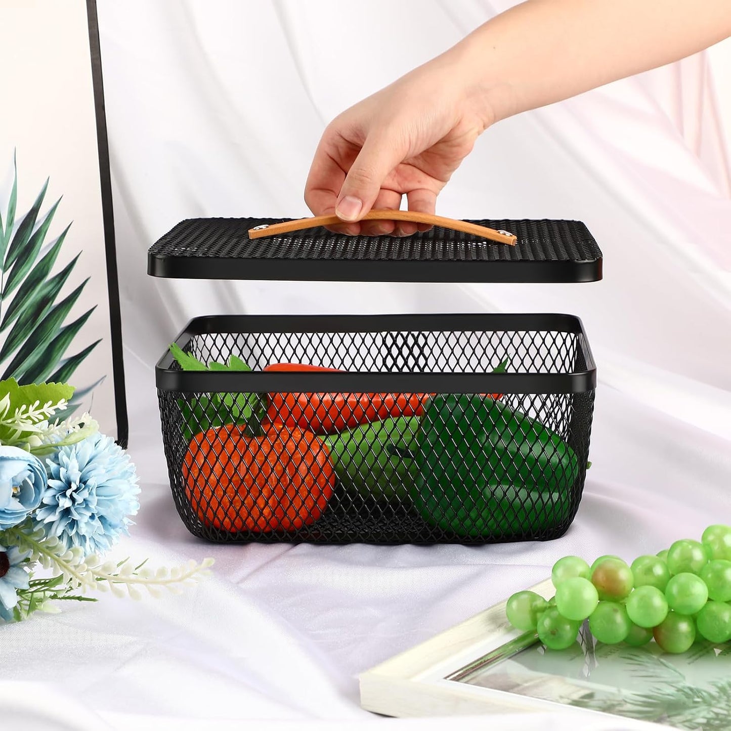 Tandefio 4 Pcs Metal Mesh Basket with Lid and Wooden Handle 9.65 x 7.68 Inch Wire Storage Basket Garden Baskets Organizer Containers for Vegetable Fruit Picnic Kitchen Bathroom (White)