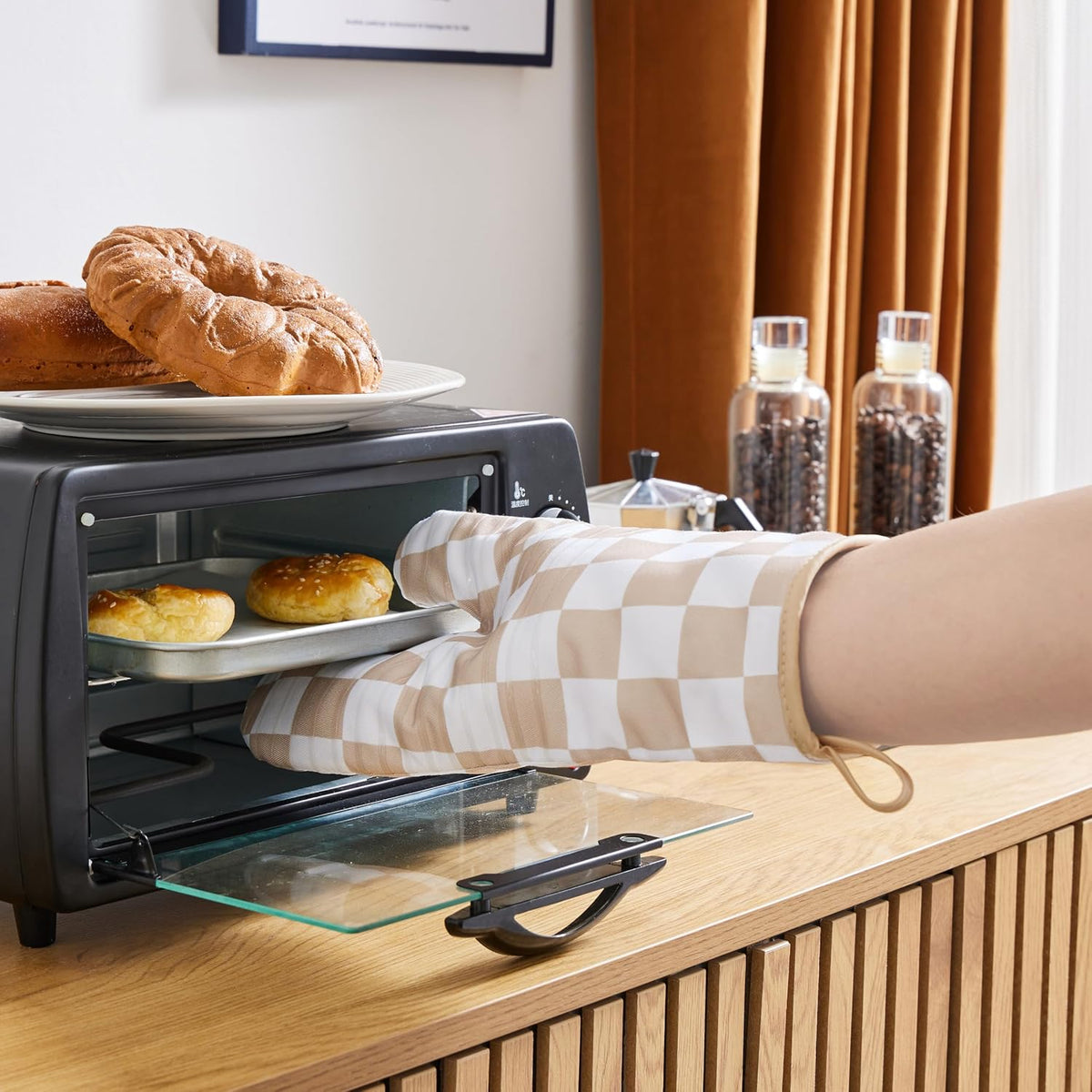 Ohocut Navy Blue Checkered Oven Mitts Heat Resistant, Vintage Retro Checkerboard Cute Oven Mitts, Non-Slip Silicone Kitchen Oven Gloves, 2-Pack Set, 7''x13''