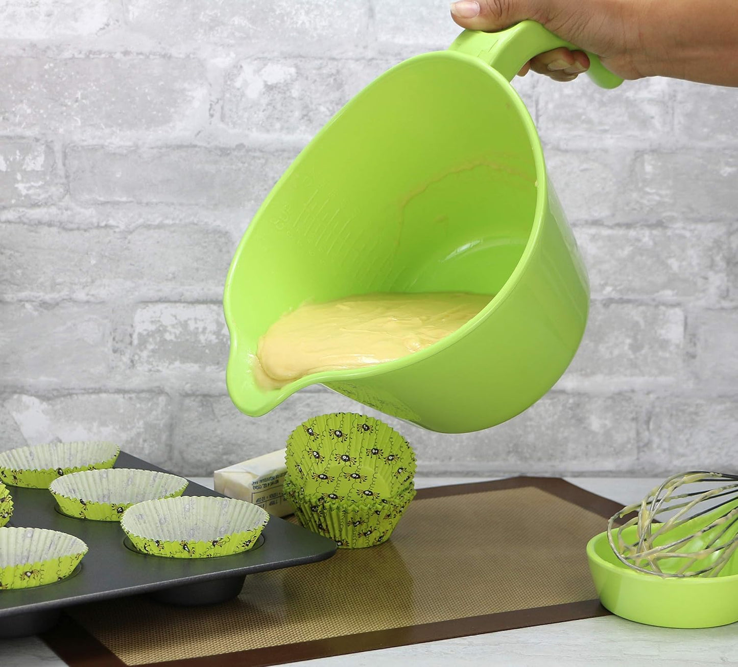 Batter Bowl With Pour Spout, Non-Slip Base,Space Saving Detachable Handle with Lid, 2 QT Heavy Duty BPA-Free Microwave & Dishwasher Safe (Fresh Lemons)