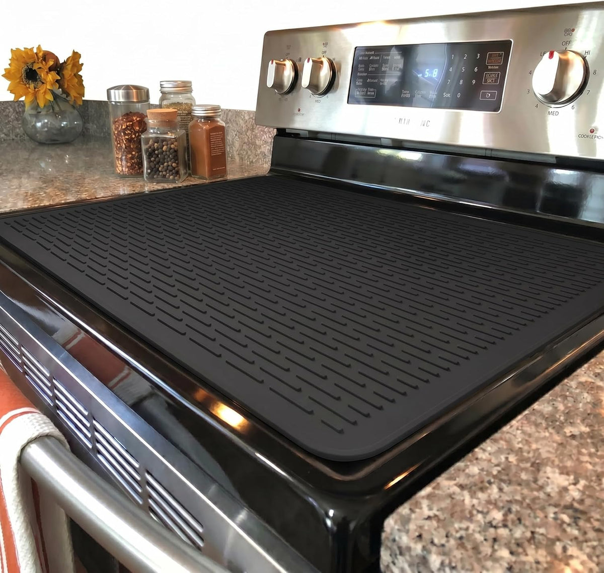 YUHFERA Stove Top Cover for Electric Stove - Silicone Stove Mat for Glass Top, Glass Cooktop Protector For Kitchen,Multi-functional Oven Covers for Electric Stove (Black,28 x 20)