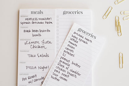 Weekly Magnetic Meal Planner Notepad By Julianne & Co - Food Planning Organizer And Grocery List Pad, 52 Premium A5 Pages, with Tear Away Perforated Shopping List (Blue China Print WITH Fridge Magnet)