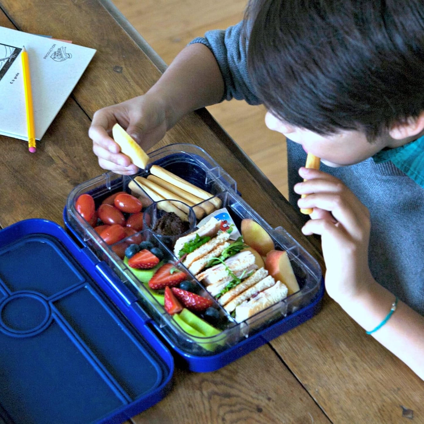 Yumbox Tapas Leakproof Bento Box, 5 Compartments, Antibes Blue | Large Capacity Design | Removable Compartment Tray | Easy-Open Single Latch | Ideal for Teens & Adults | Dishwasher-Safe Tray
