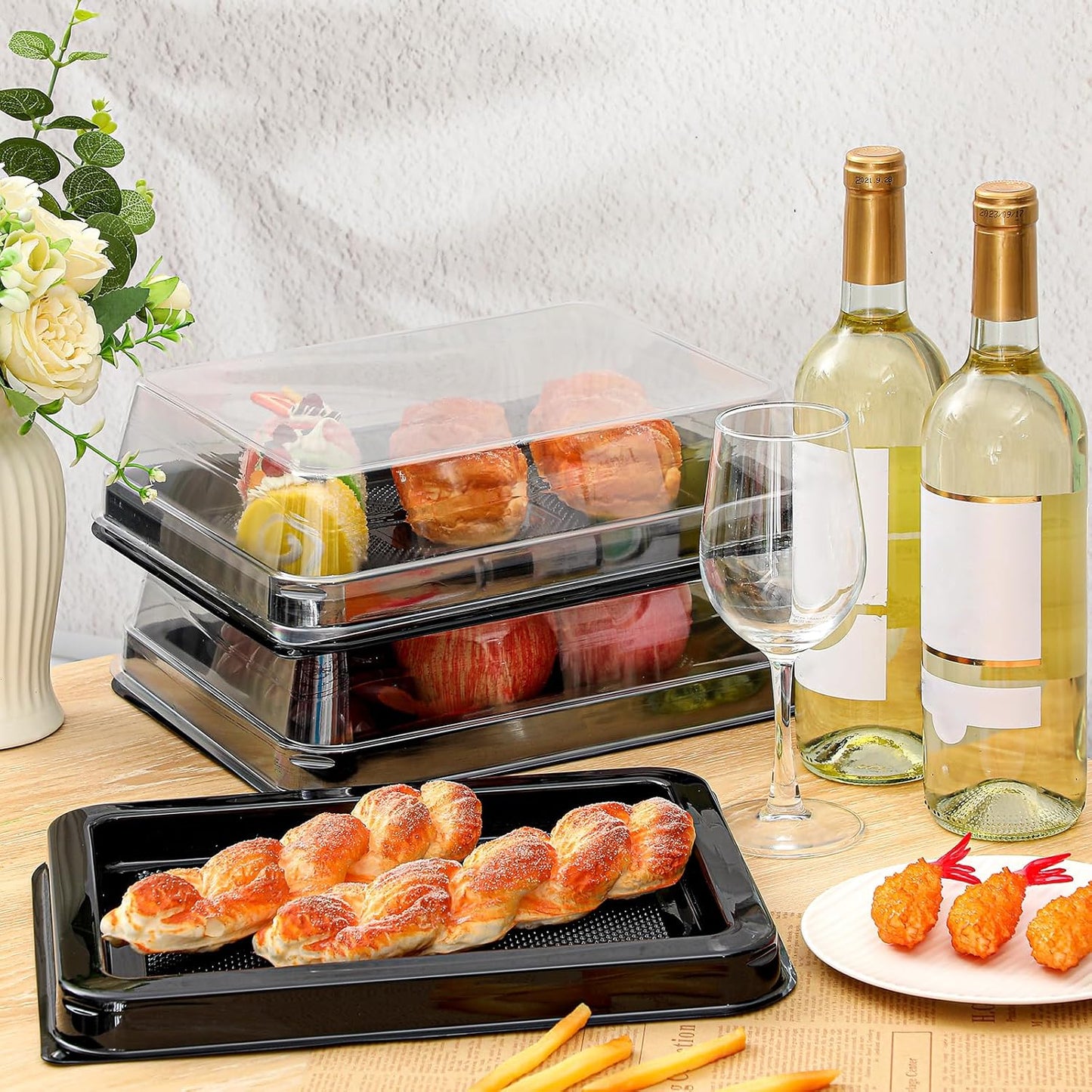 Tessco 12 Pcs Plastic Serving Trays with Lids Disposable Catering Trays 12.4 x 9.45 x 2.76 Inch Reusable Plastic Party Platters Charcuterie Board Box with Lids for Cookie Sandwich Christmas(Black)