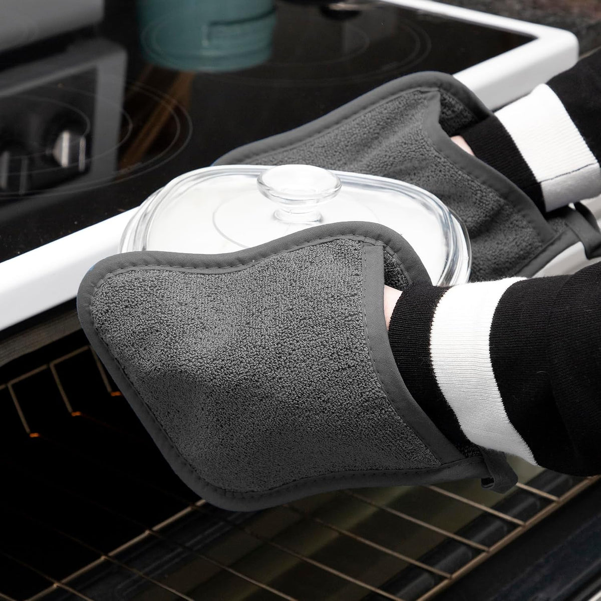 RITZ Terry Pocket Mitt & Hot Pad: Unparalleled Heat Resistant, Durable 100% Cotton – Ergonomically Designed for Optimal Grip – Easy-Care Machine Washable –, Federal Blue