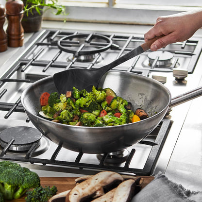Staub Wok Spatula, Wok Utensil, Non-Stick Silicone, Black