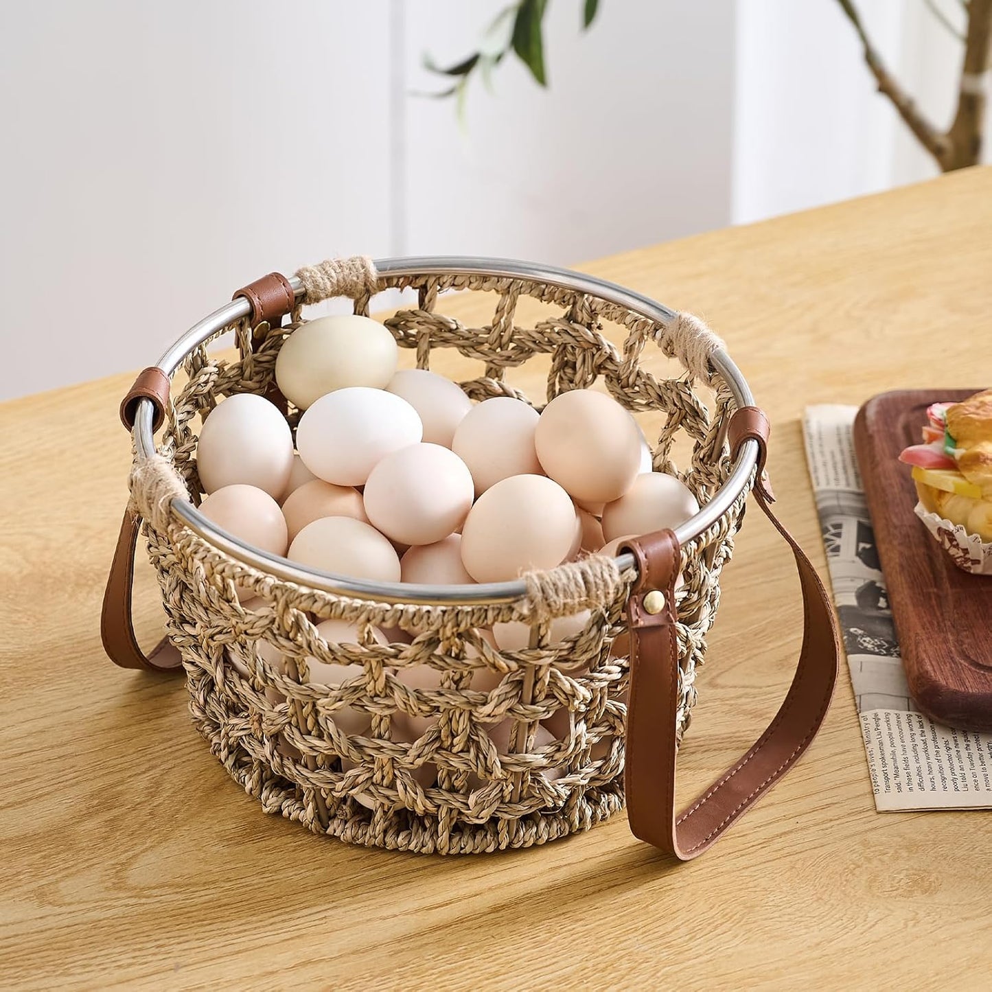 Egg Baskets for Collecting Fresh Eggs Farmhouse Handmade Wicker Hyacinth Egg Collecting Basket with Handle