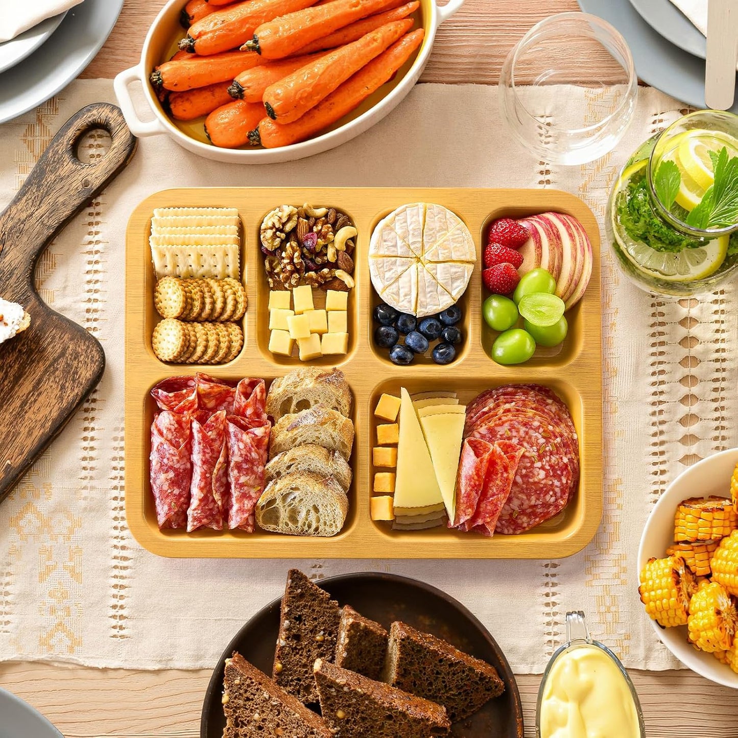 Lifewit 1 Compartment Melamine Charcuterie Board, 11 x 14 Inch Portable Cheese Board with Plastic Lockable Clear Lid, Travel Charcuterie Board Serving Platter with Cover for Snacks, Fruit, Appetizers