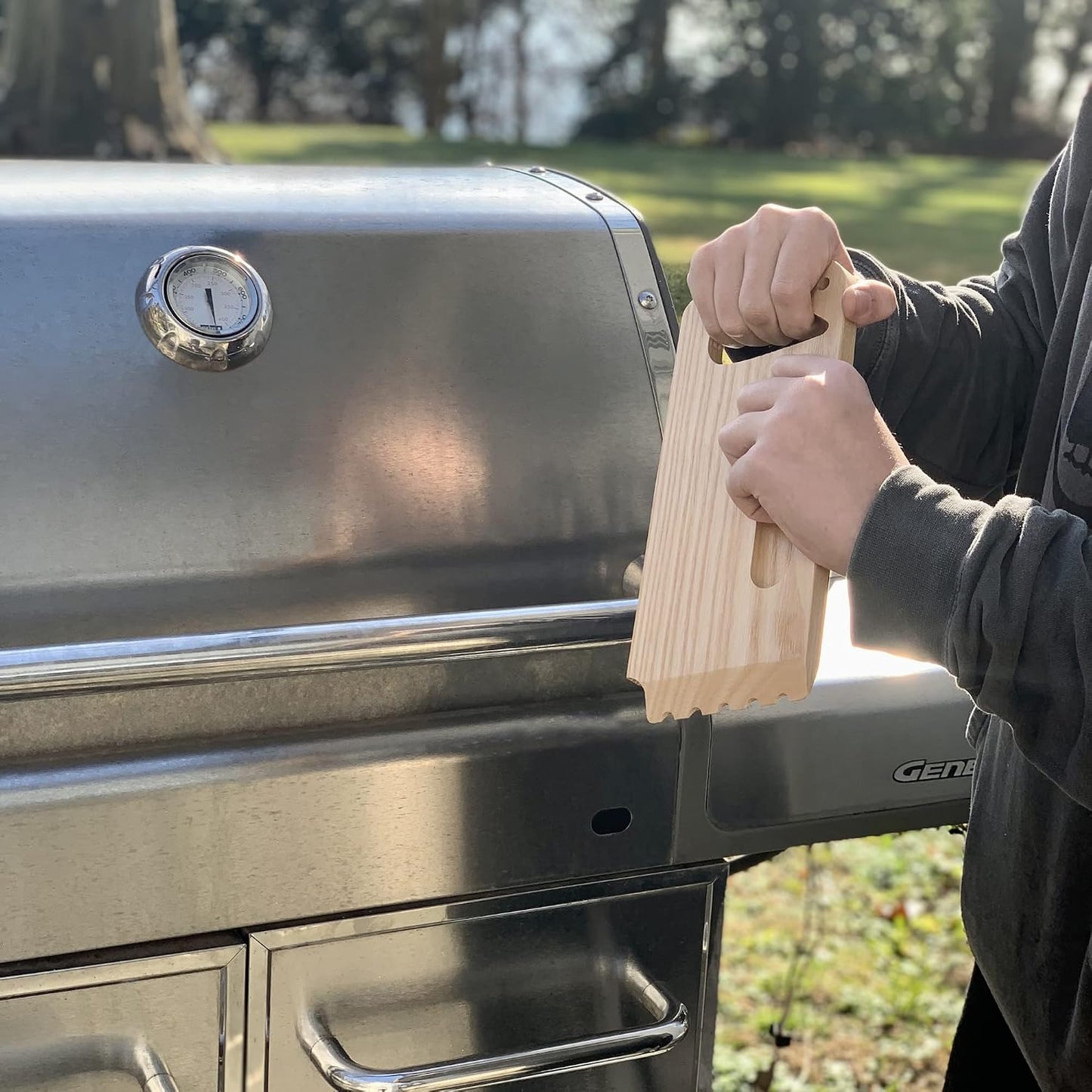 Outset Grill Cleaning, Universal Grill Grate Scraper, Stainless Steel with Storage Bag