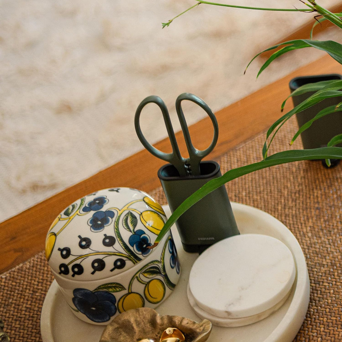 Fiskars 6" Plant Shaping Shears & Holder, Precision Indoor Gardening Snips
