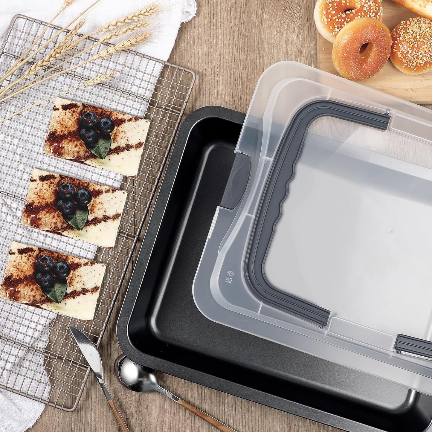 Webake 9x13 Inch Baking Pan with Lid and Handle, Non-Stick Cake Pan 2-Piece Set Rectangle Cake Carrier for Transport & Serve